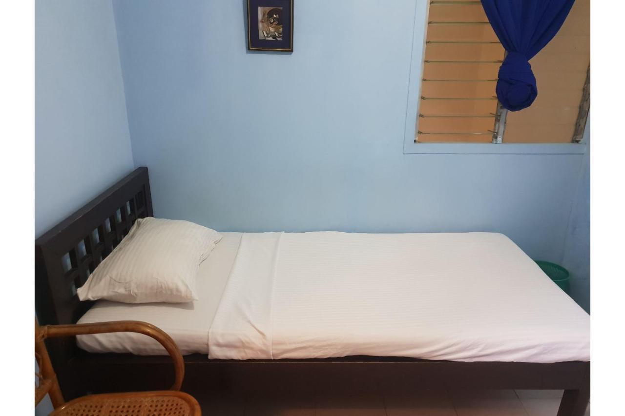 Saltimboca Tourist In Hotell Bacolod Eksteriør bilde