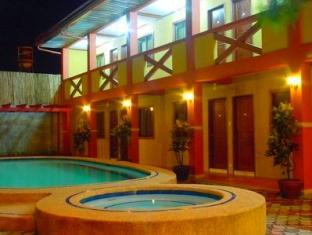 Saltimboca Tourist In Hotell Bacolod Eksteriør bilde
